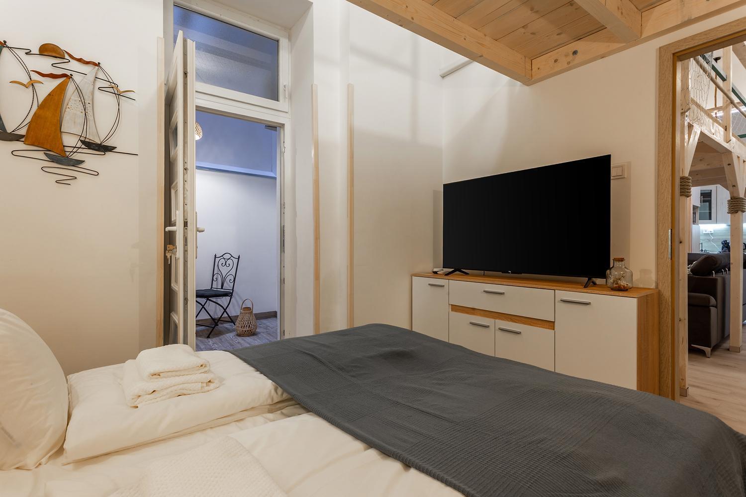 Goldcentral Danube-private Terrace-convenient Location Budapest