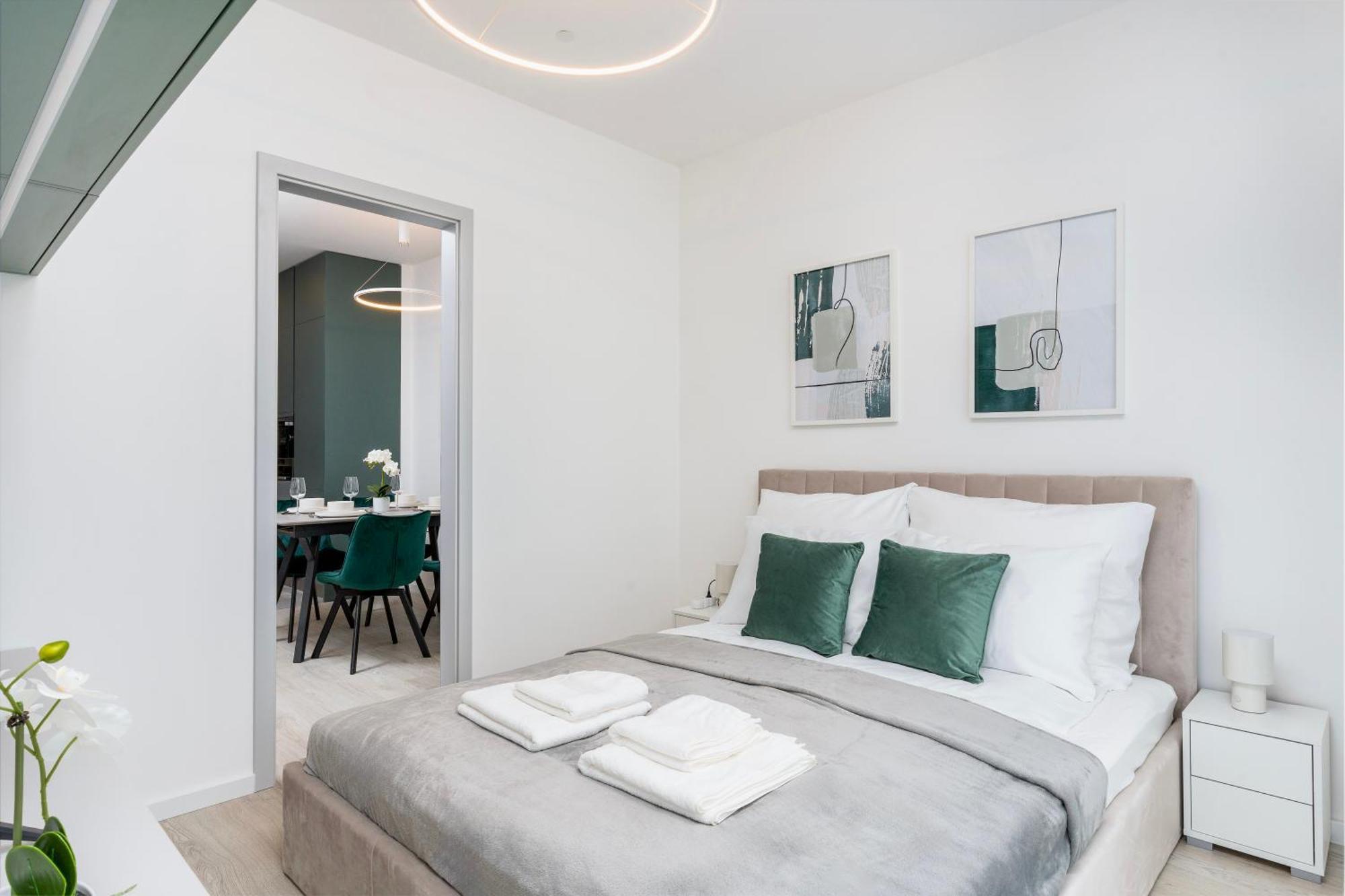 Apartman Chloe's Luxury & Ev Charger & Free Private Parking *