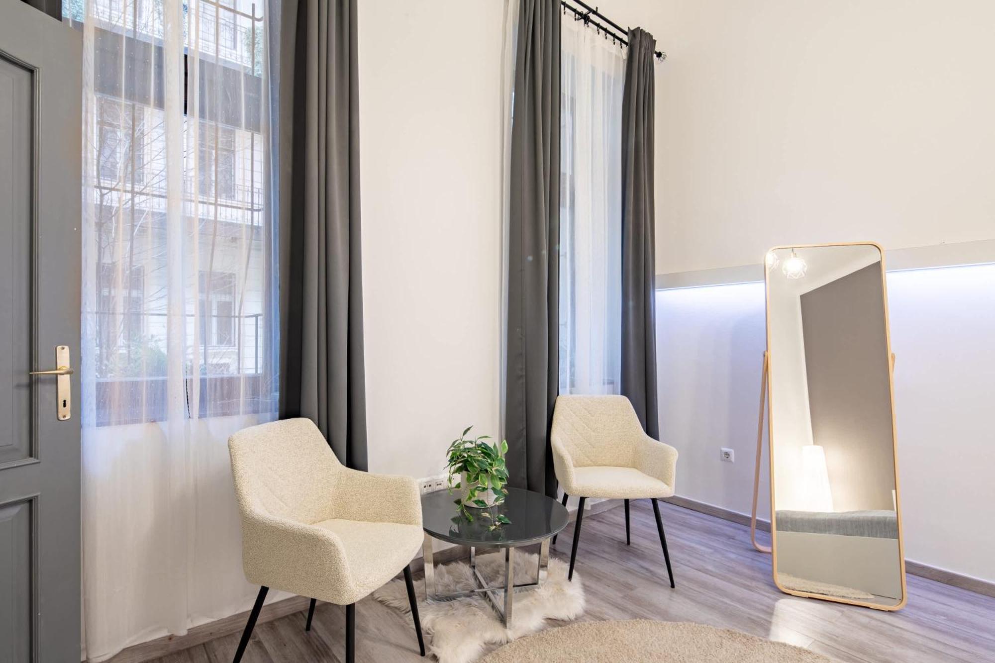 - Comfy - Large Apartamento *