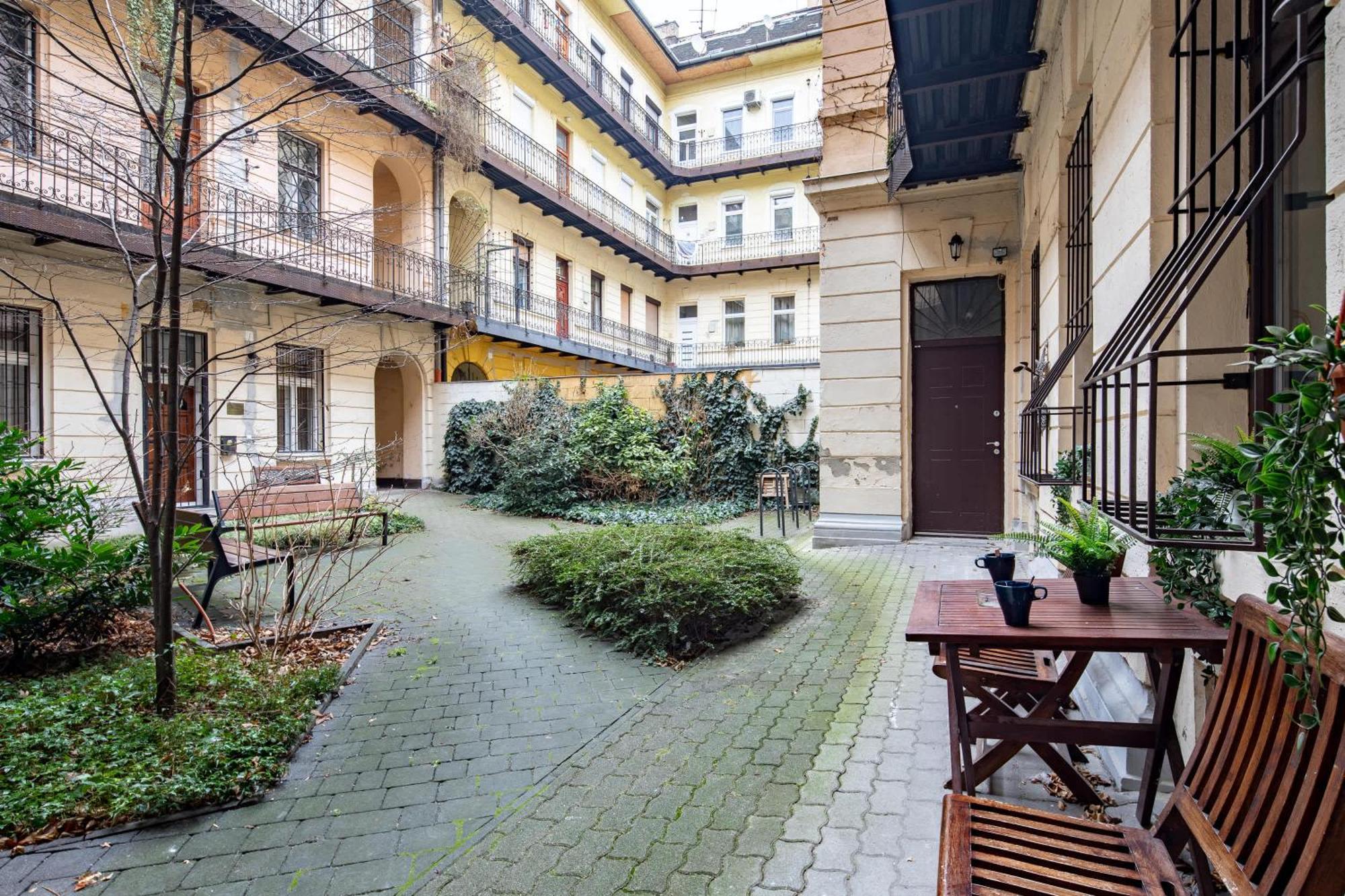 - Comfy - Large Apartamento Budapest
