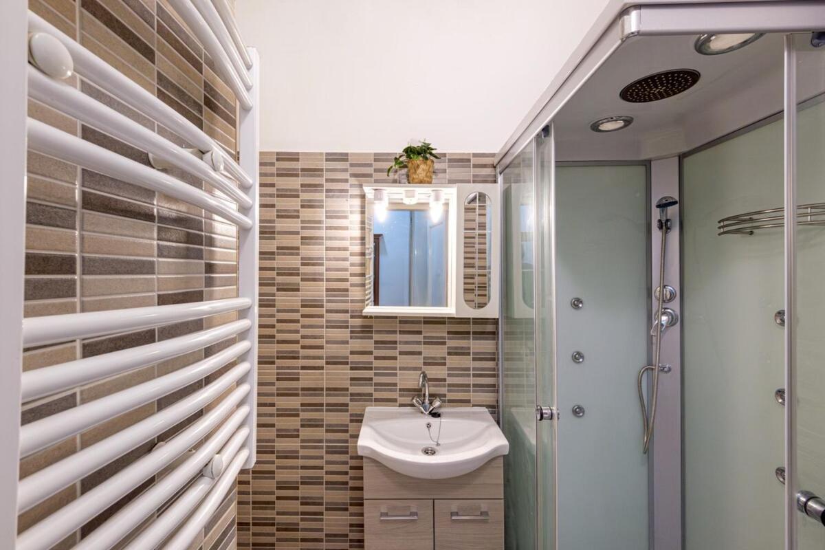 Balzac 2 - With Ac Apartamento Budapest