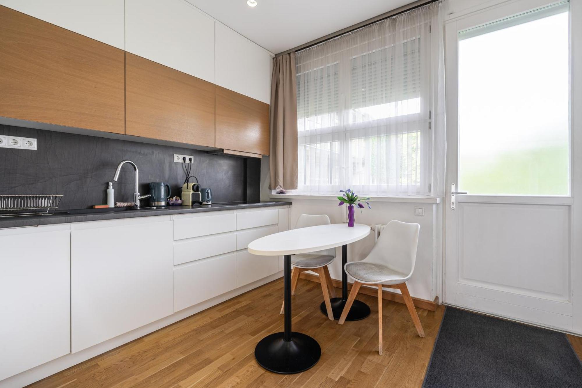 Appartement Breathless Basilika View Elegant Flat With Balcony Need Reservation X Free Parking *