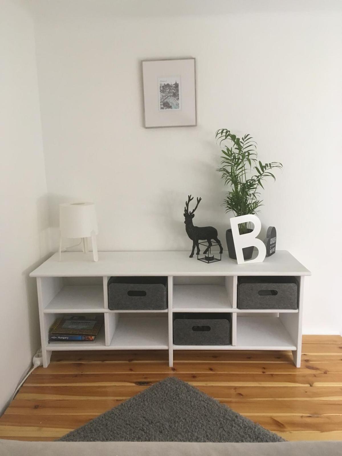 Black And White Apartmán