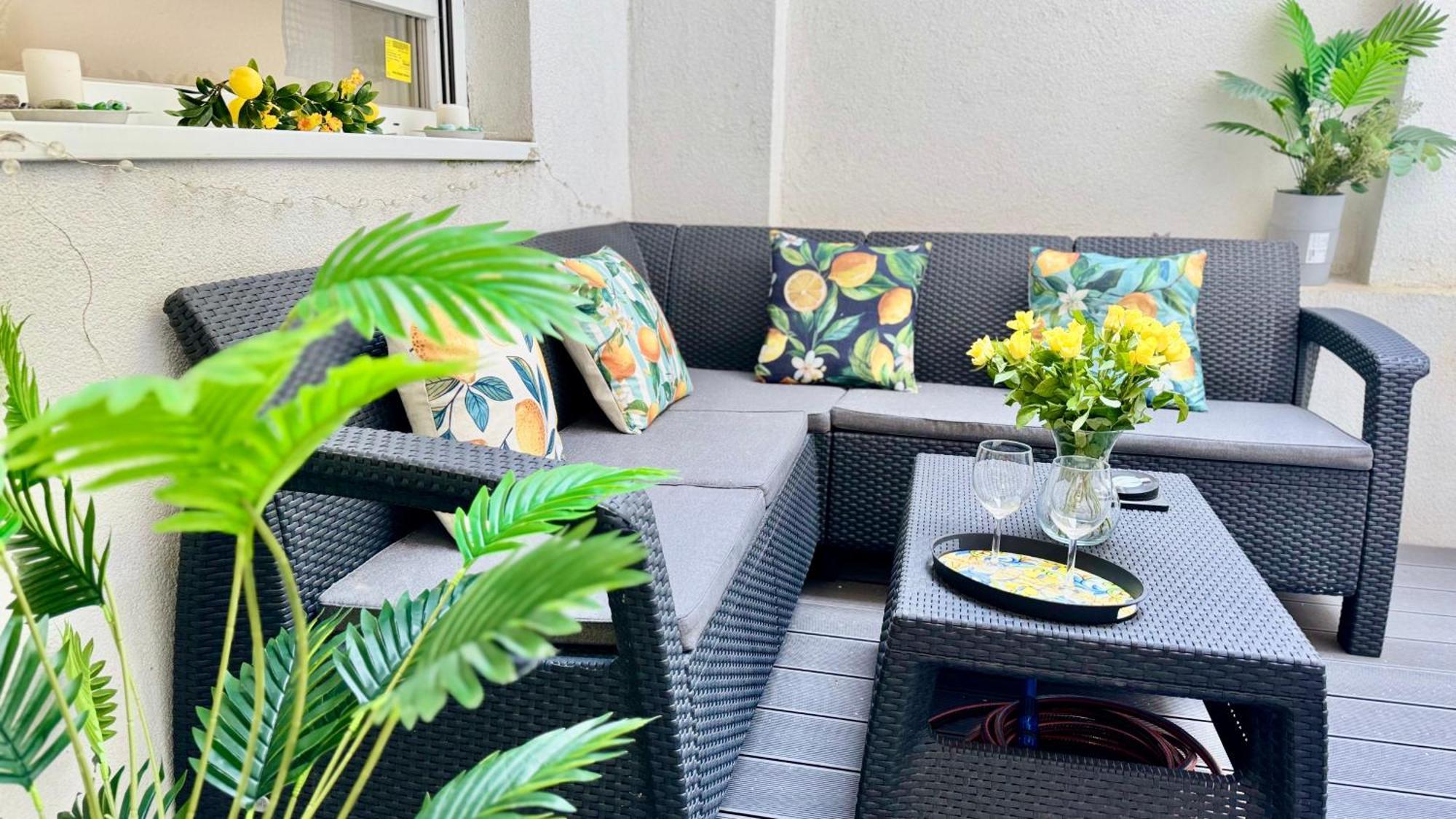 Apartment Urban Oasis With Private Terrace Budapest