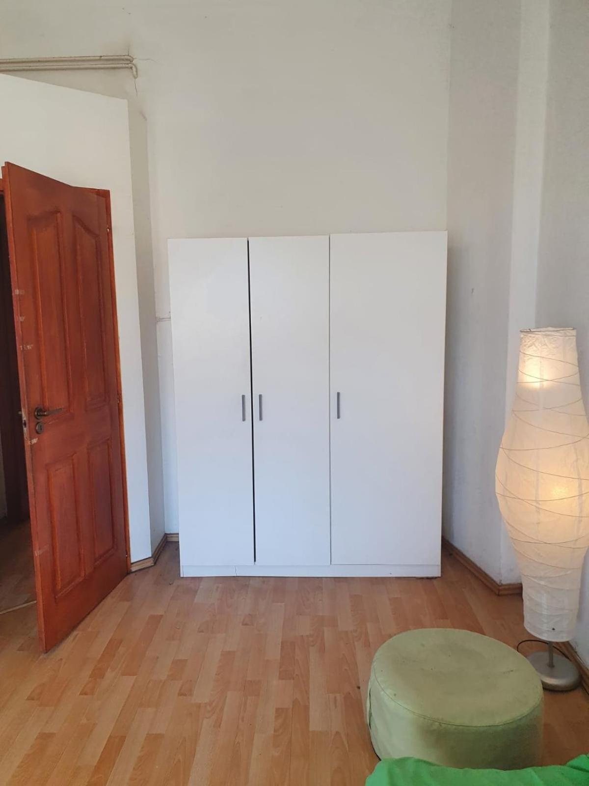 Apartment And Spacious At Corvin *