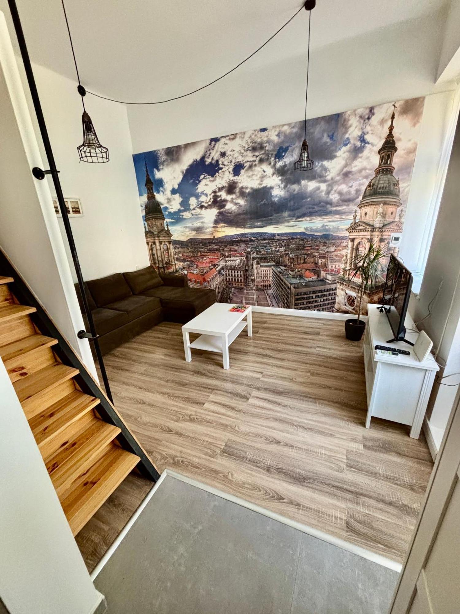 Pearl Budapest