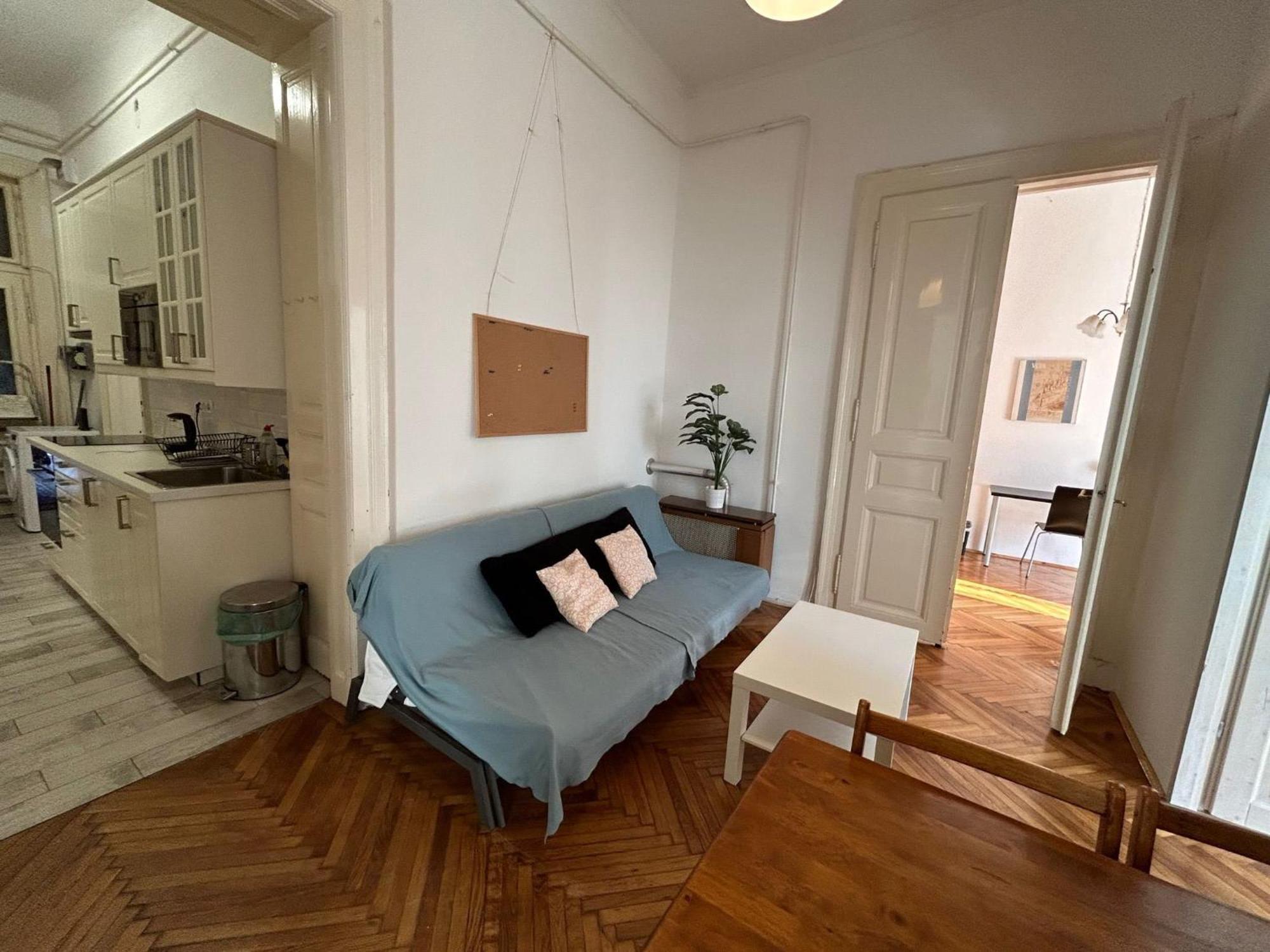 5 * Budapest