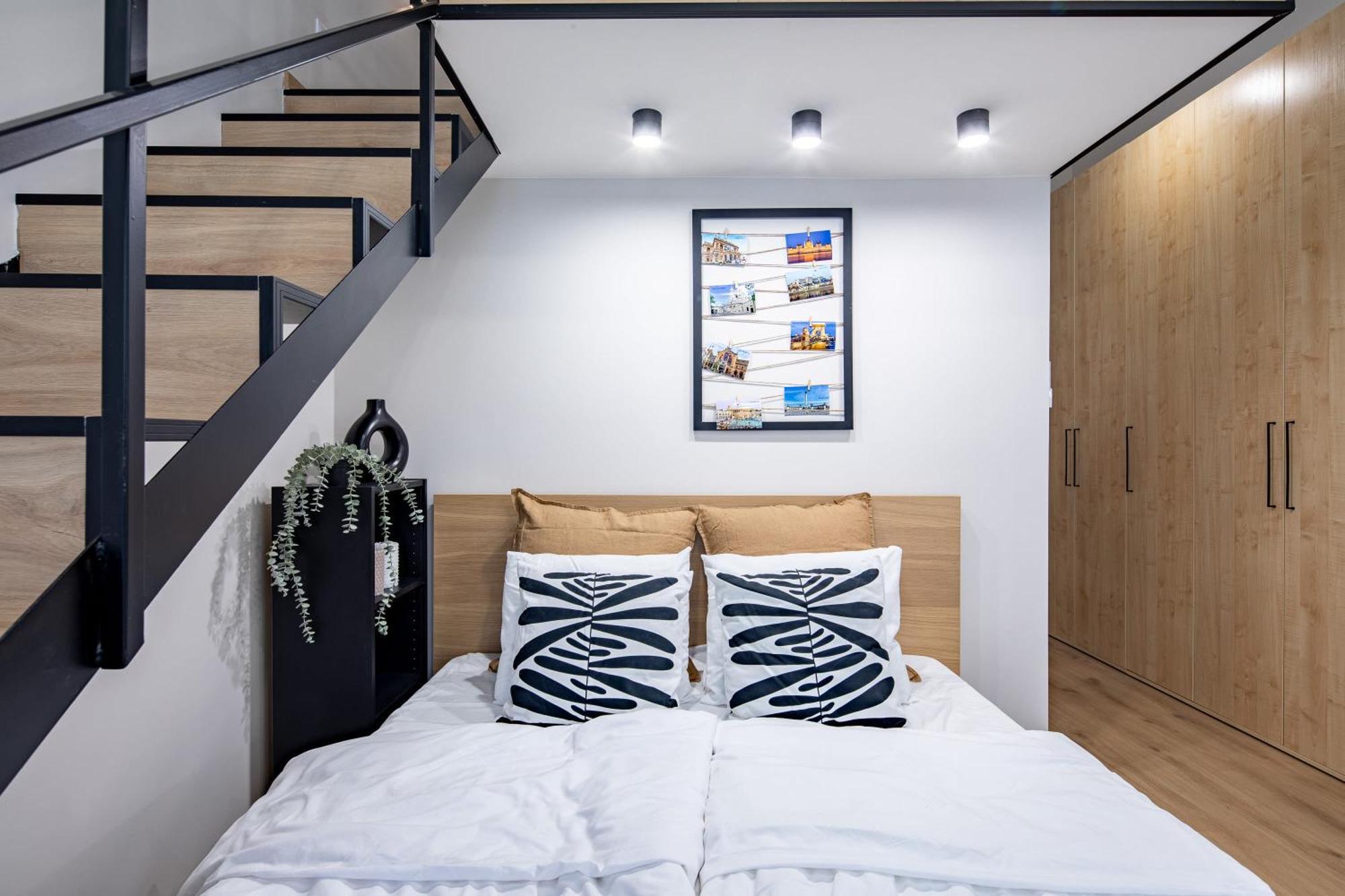 - New - Ac - Cozy