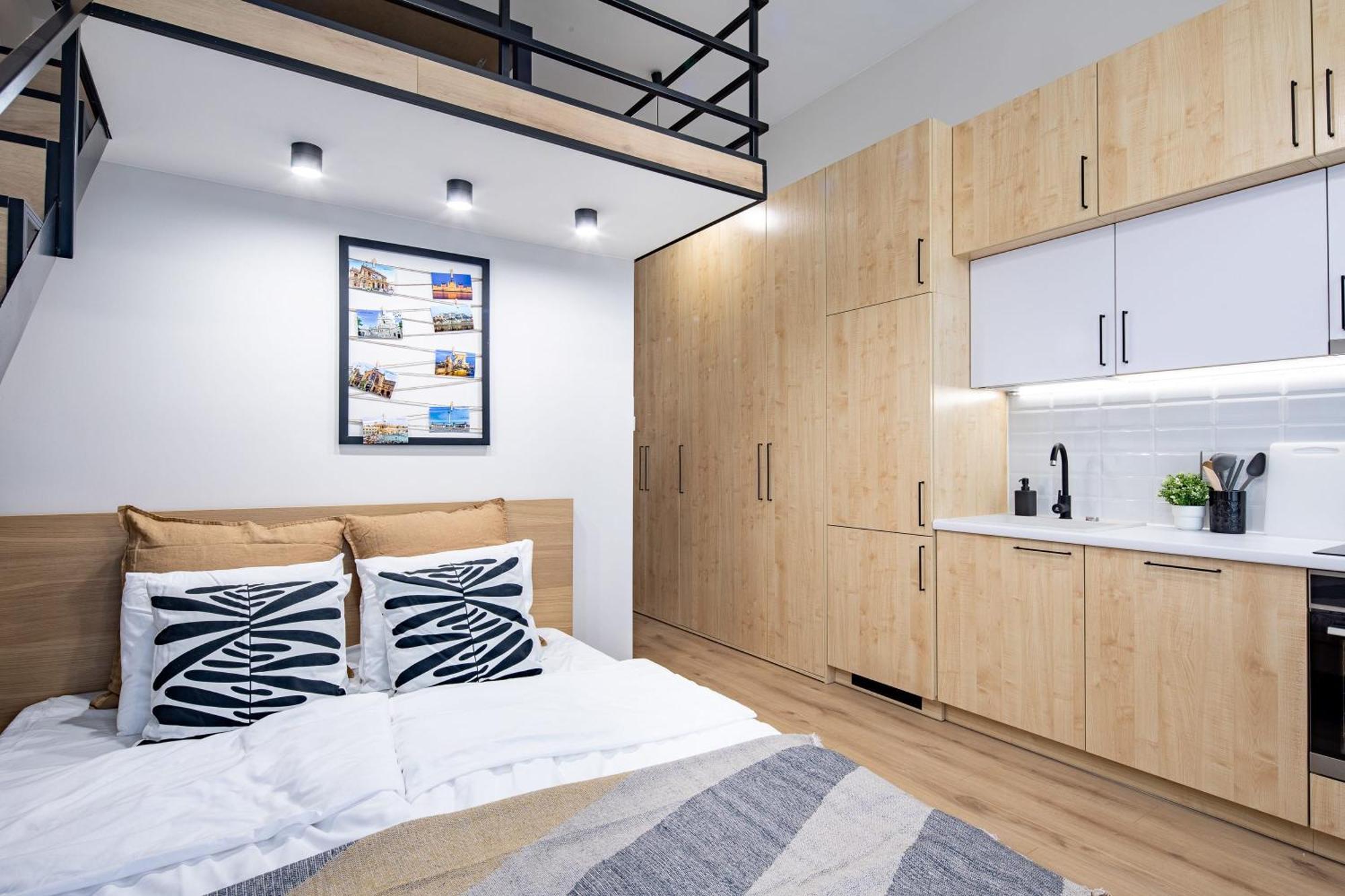 - New - Ac - Cozy Budapest