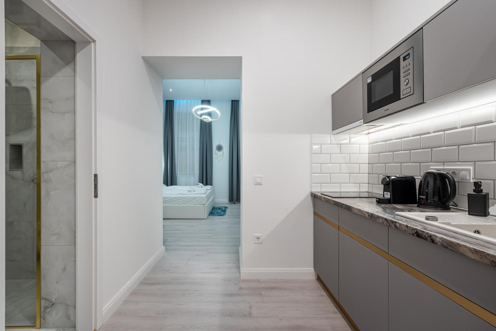 Apartman D26 - Opera Retreat - Location By Bqa *