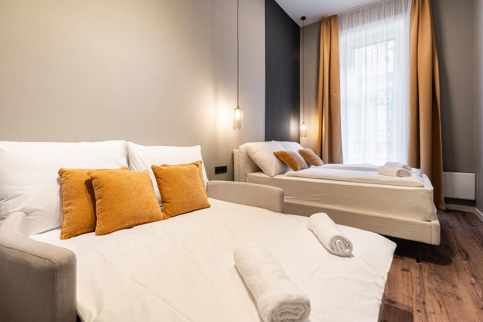 S7 - Sip Downtown Hideaway - Location By Bqa Budapest