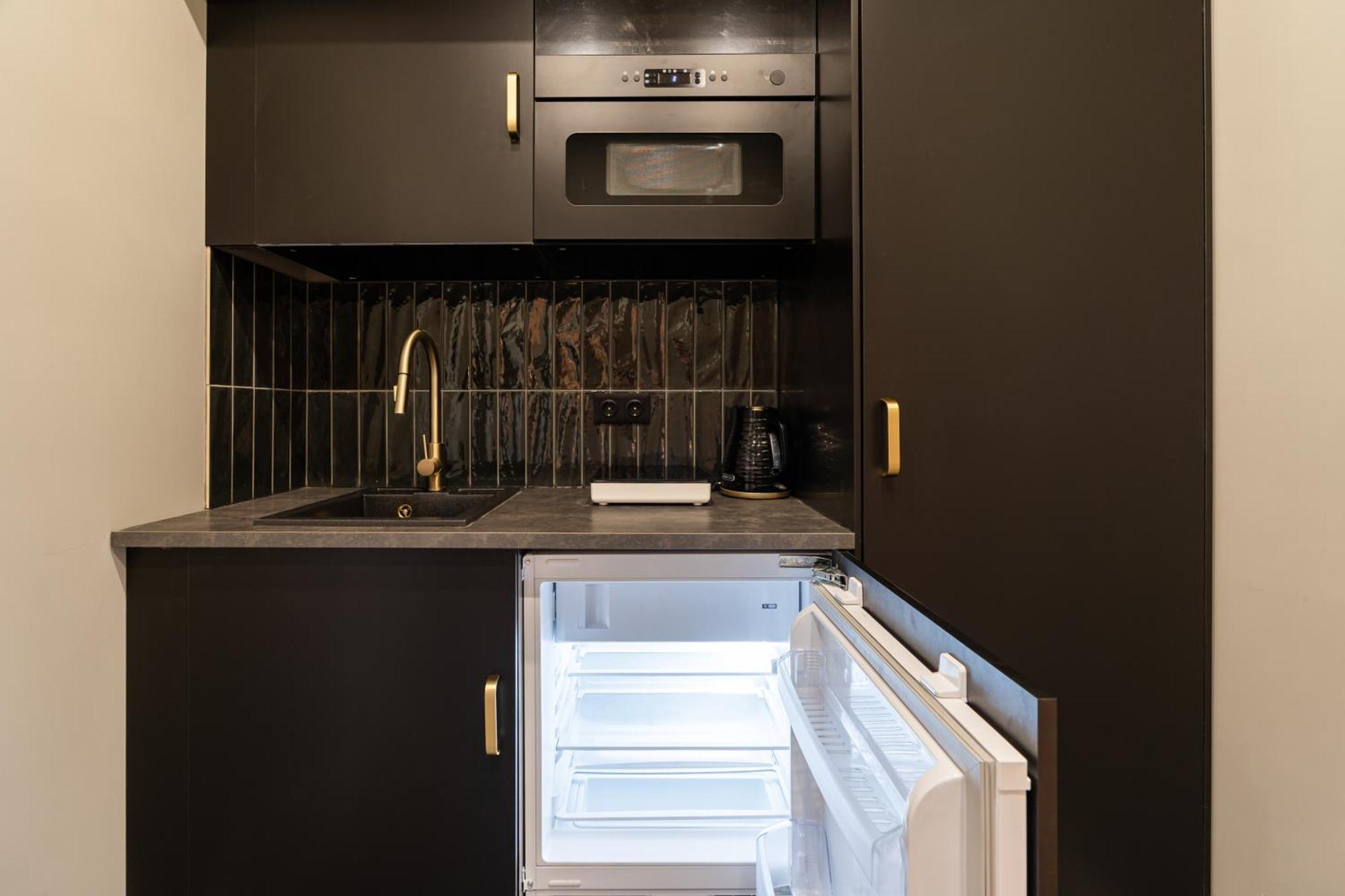 S7 - Sip Downtown Hideaway - Location By Bqa *