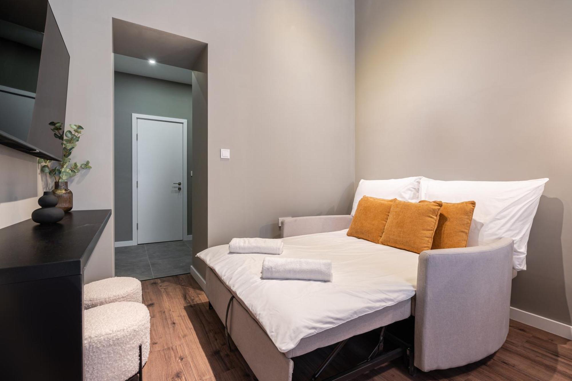 S7 - Sip Downtown Hideaway - Location By Bqa Budapest