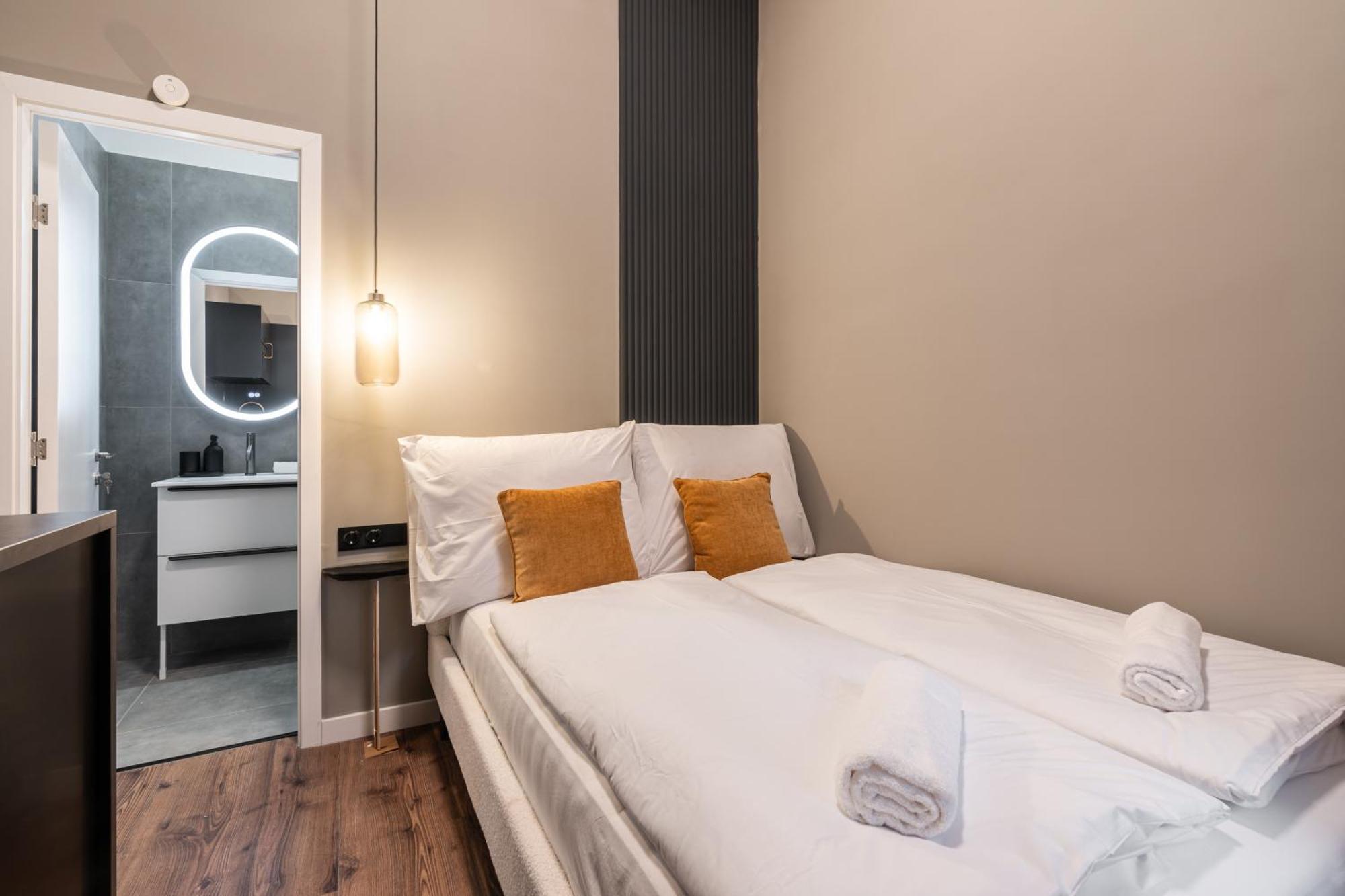 S7 - Sip Downtown Hideaway - Location By Bqa *