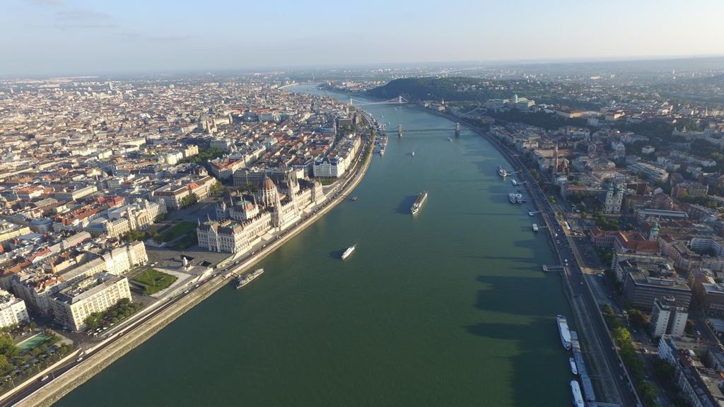 Parliament Penthouse Boutique Nocľah s raňajkami 4*