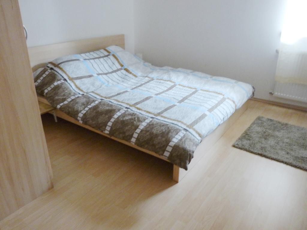Dnd, Kun Apartments, Keleti Railway Station Budapest