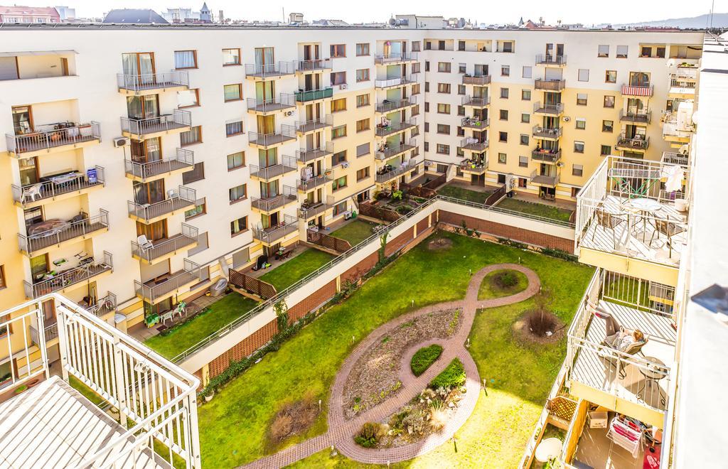 Dnd, Kun Apartments, Keleti Railway Station 3*