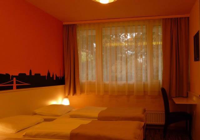 Pest Hotel 3*