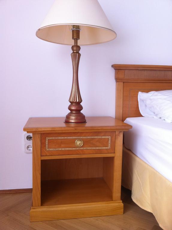 Flat Rent Apartment *