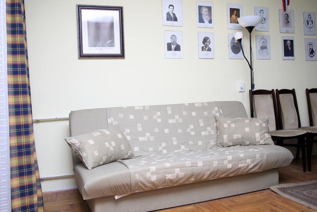 Apartment Professor'S Guest House *