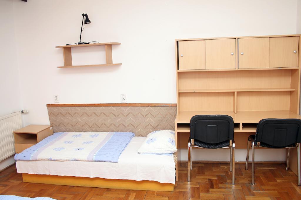Professor'S Guest House