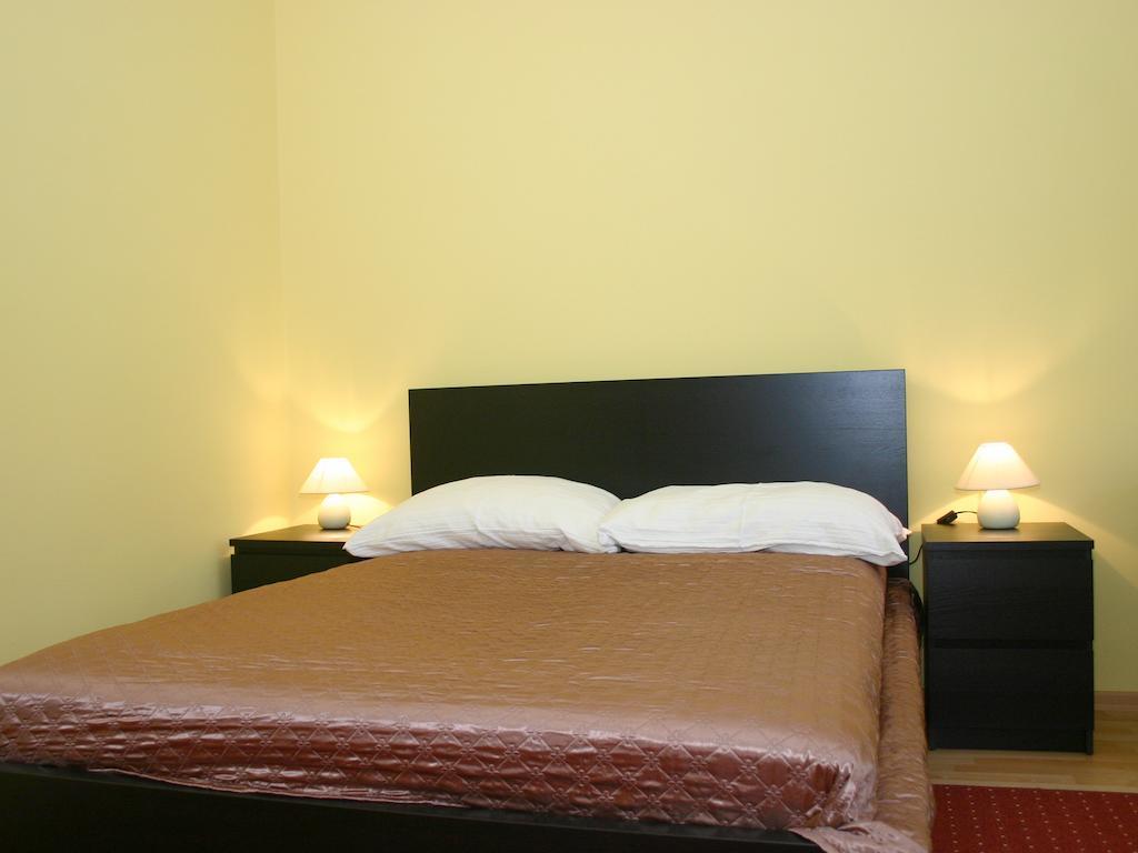 Apartment Arriva Balcony Budapest