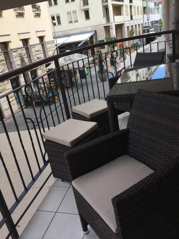 Apartment Lia's In Gozsdu And Free Parking