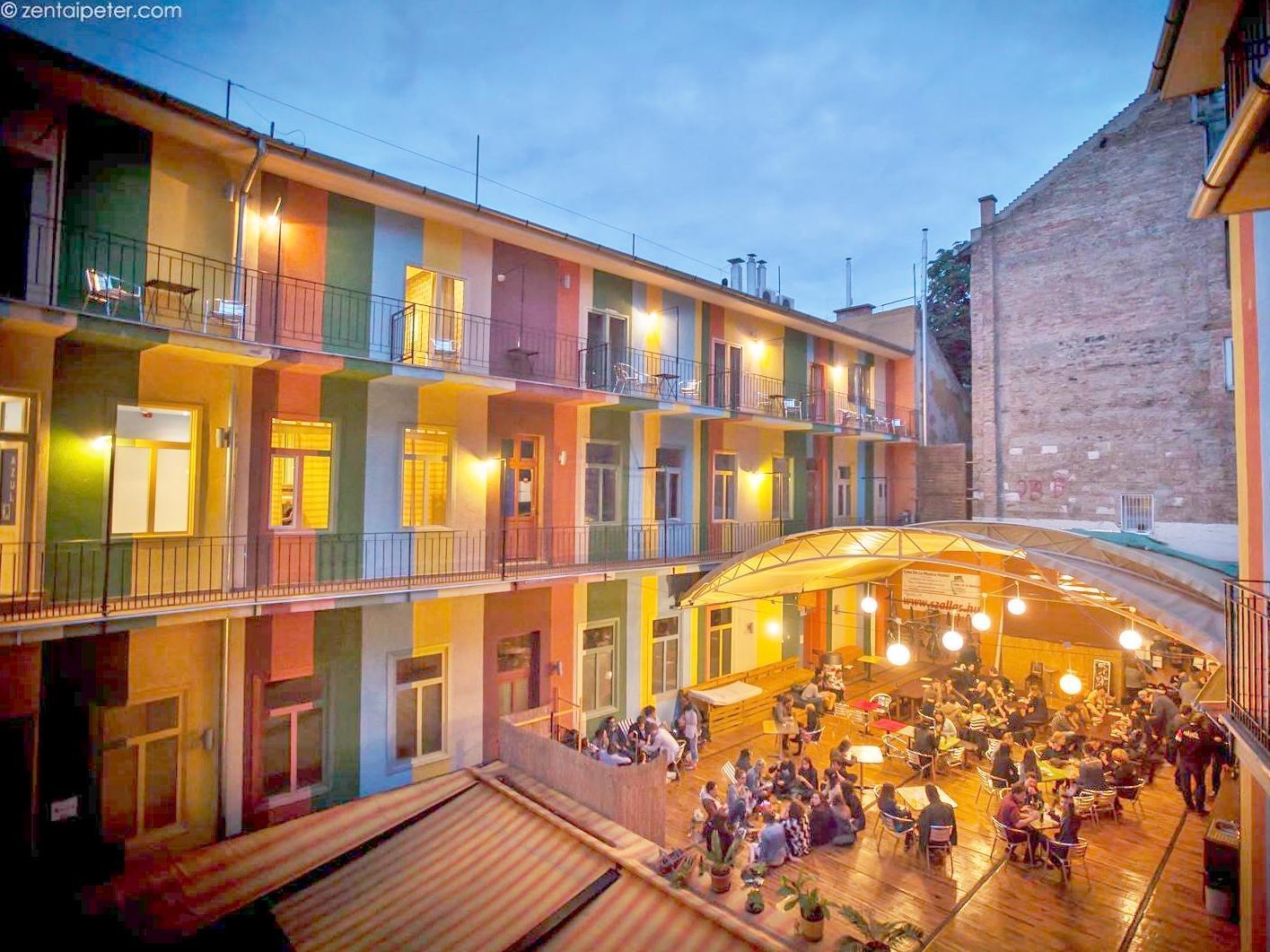 Casa De La Musica *