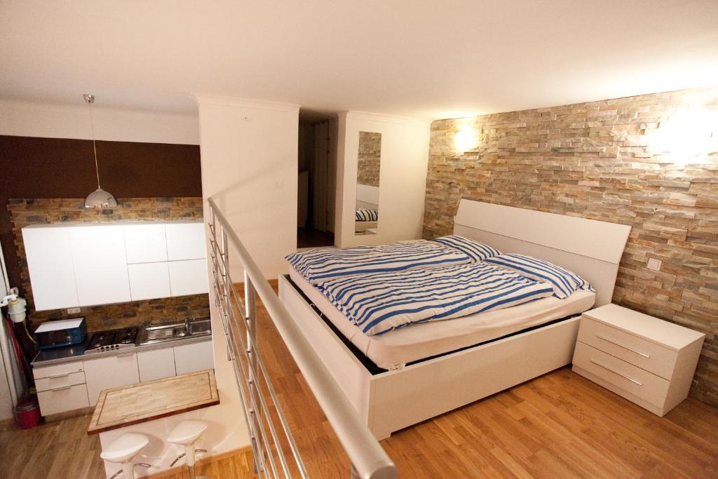 10 House Budget Budapest