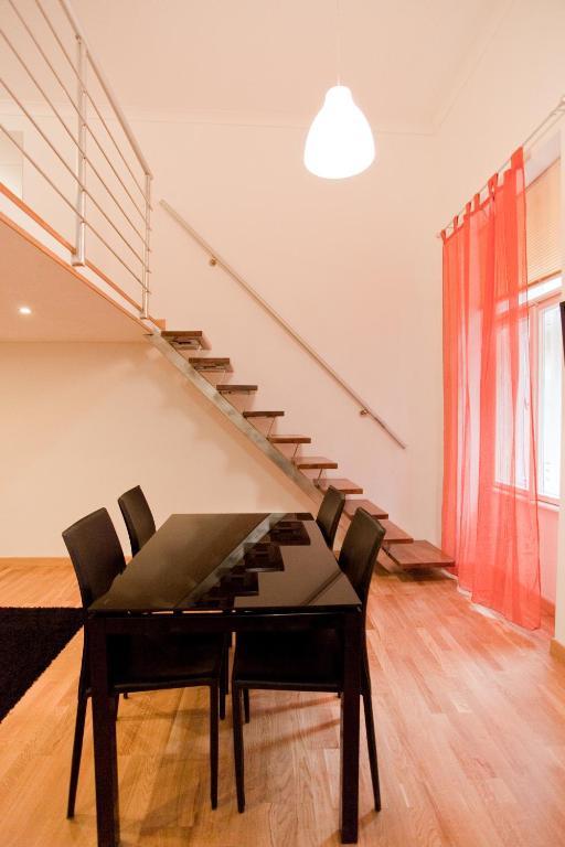 10 House Budget * Budapest