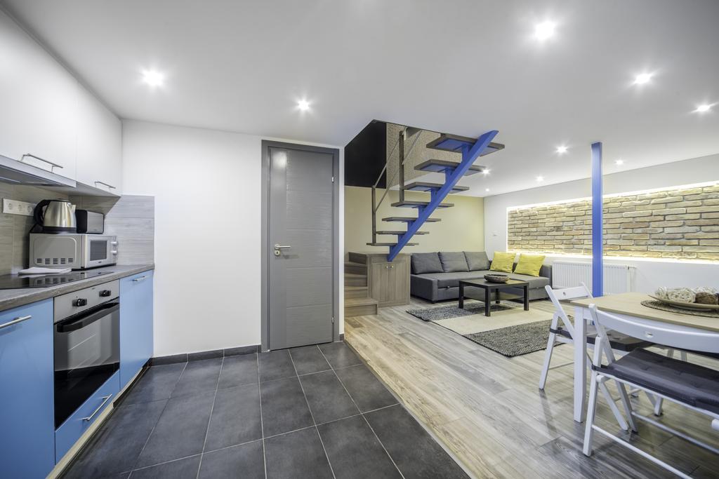 Akacfa 2 Bedroom Center