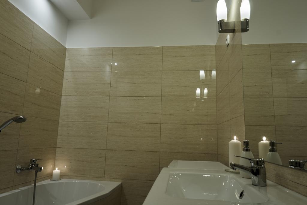 Karolyi Garden | Hostaid Apartment
