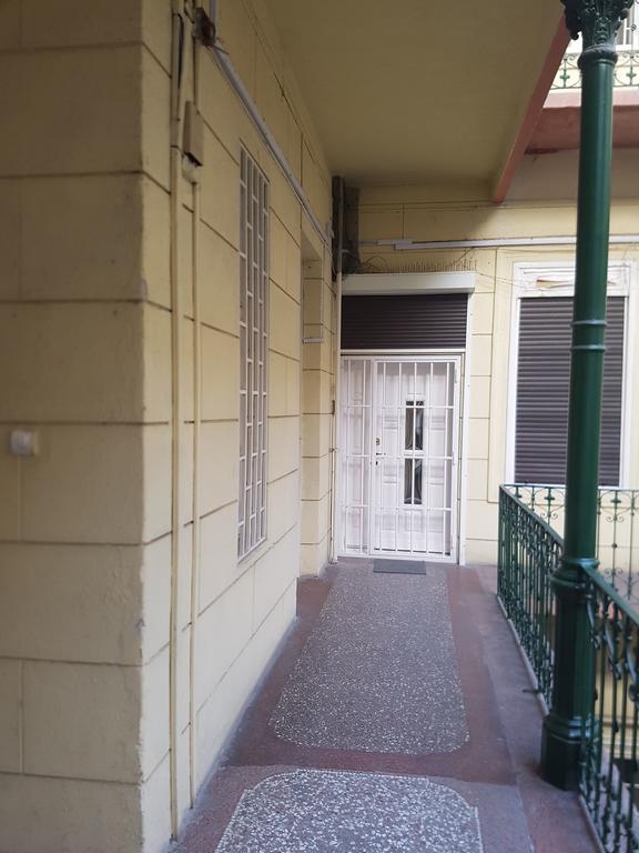 Oktober 6 Street With Balcony