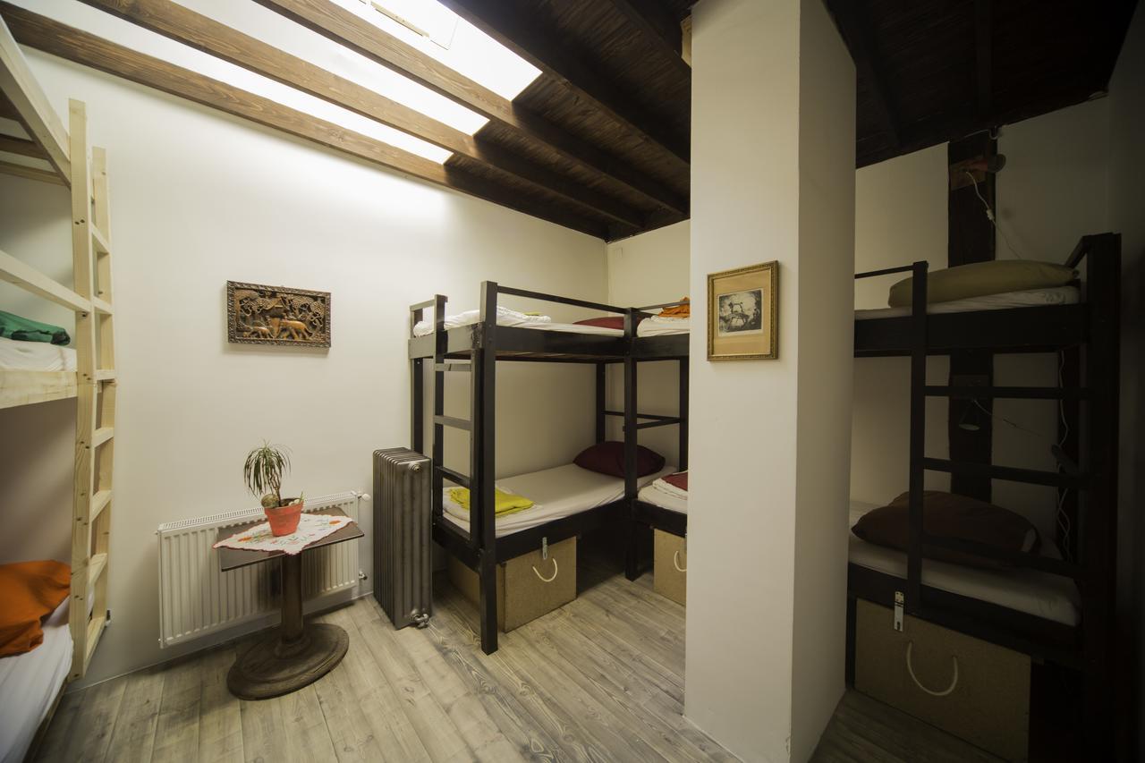 Hostel Nest