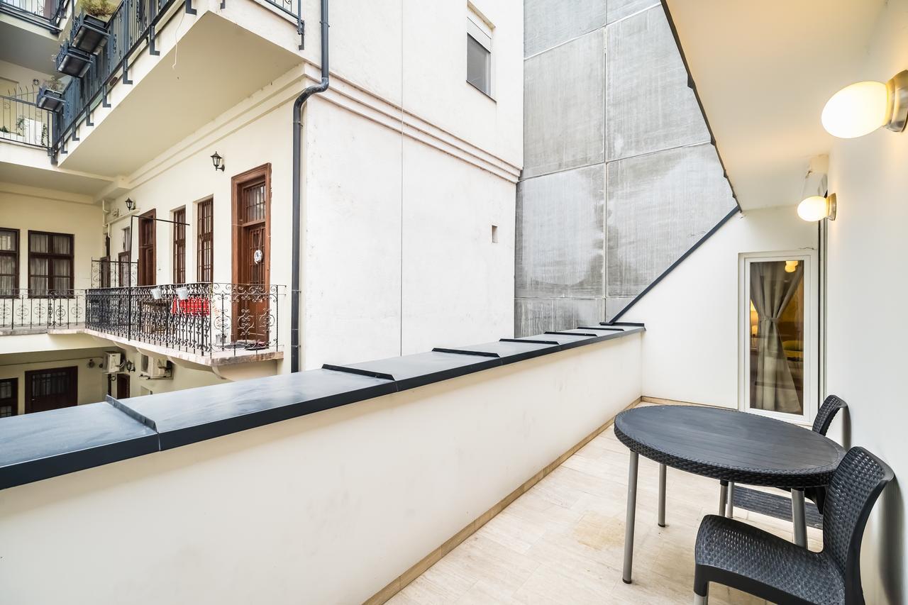Appartamento The Lion's Loft - 4br & 3ba - Terrace - Ac Budapest