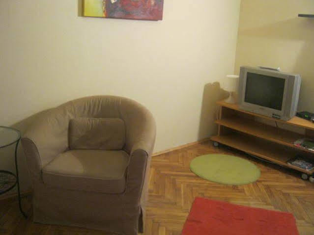 Zichy 34 *