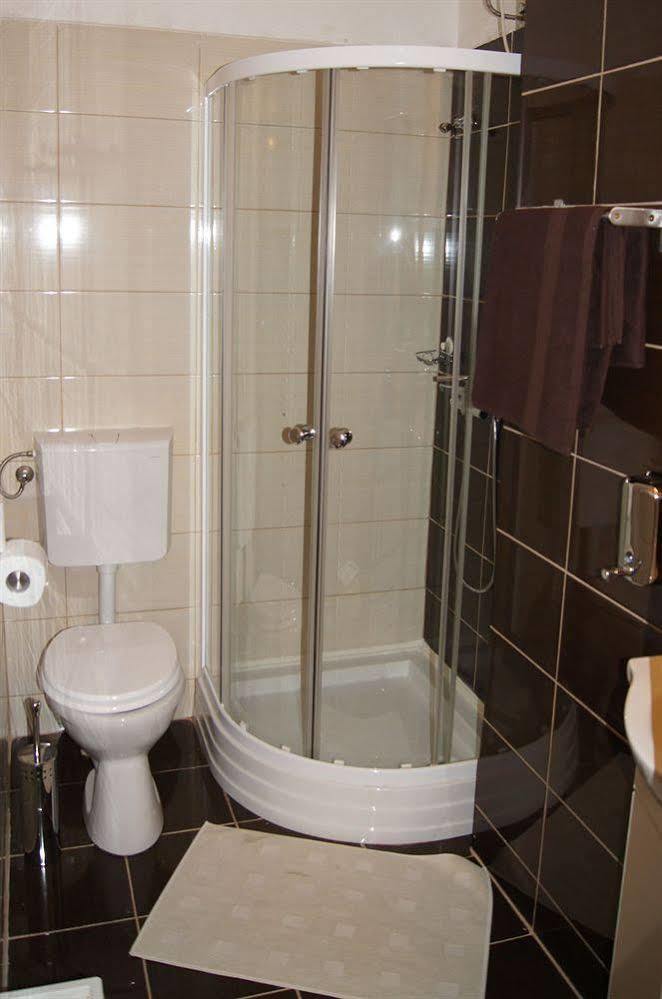 Guest house Eitans 3*