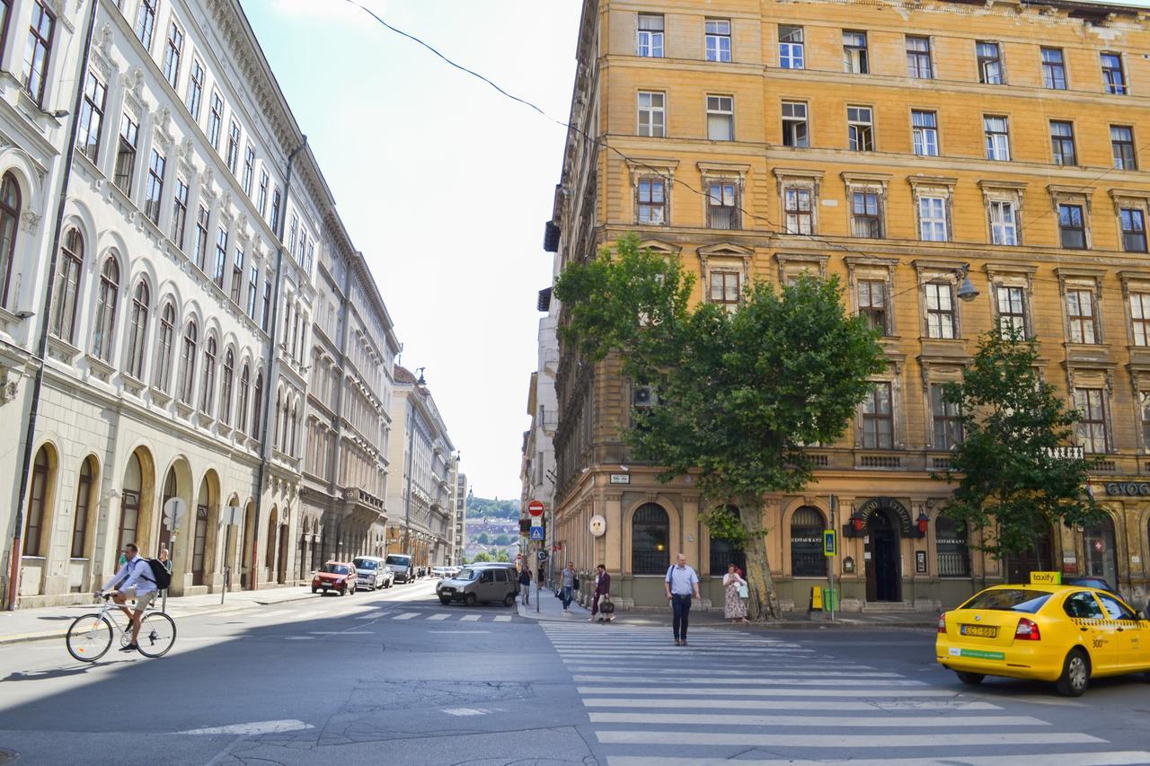 Apartment Nador Street Budapest