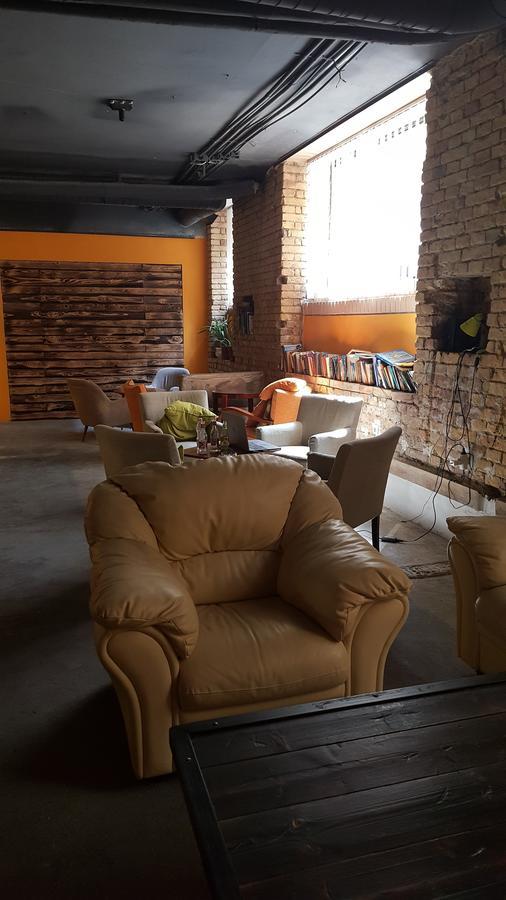 Hostal Krudy12 *