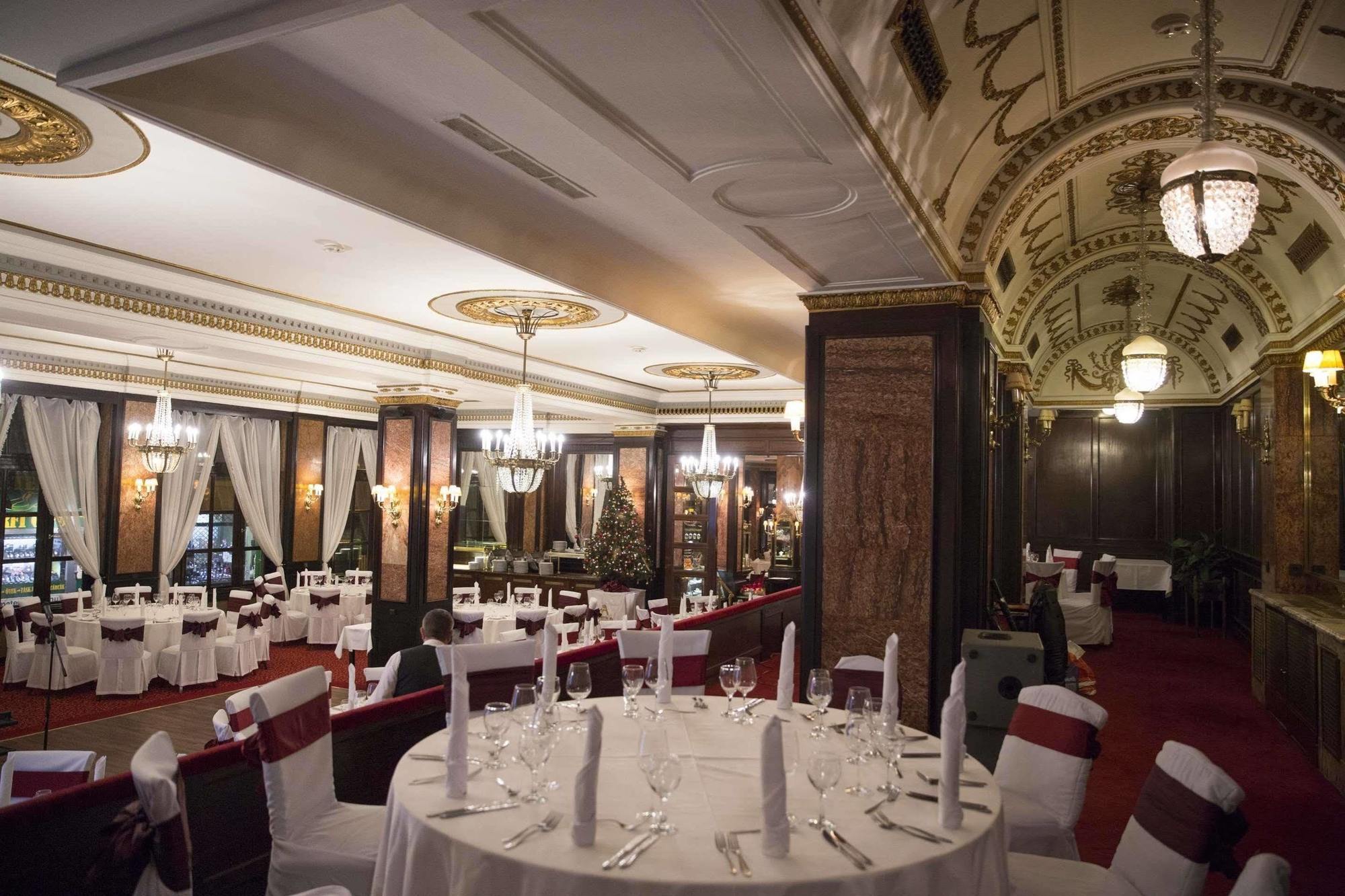 Danubius Astoria Center Hotel 4*