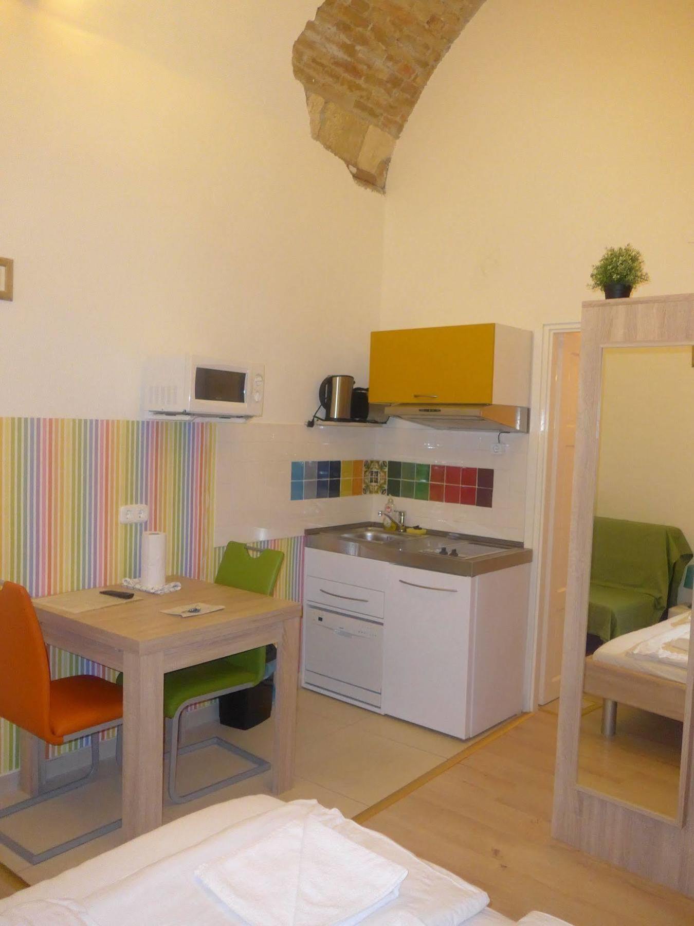 Amber Gardenview Downtown Aparthotel 3*