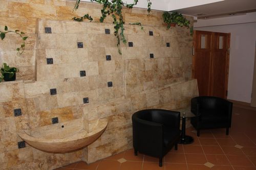 Pest Hotel