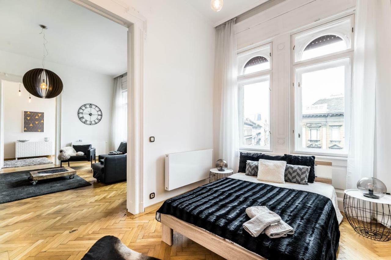 Apartment Bpr Luxe De Noir Et Blanc *
