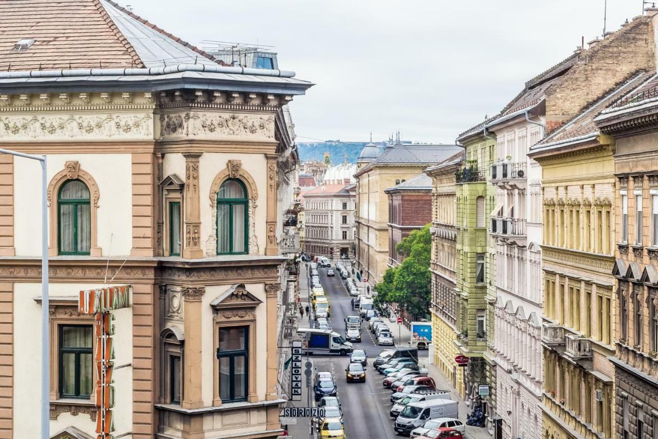 Bpr Luxe De Noir Et Blanc Apartment Budapest