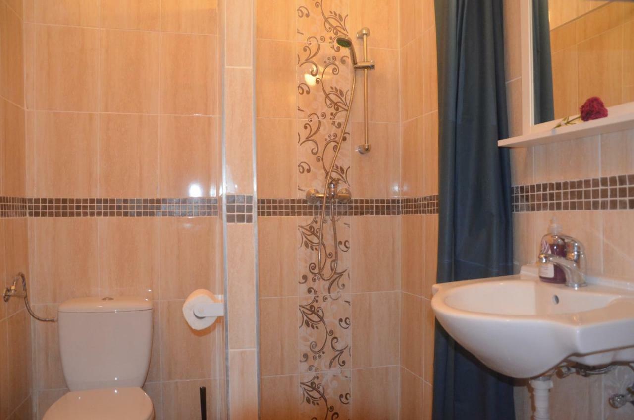 No. 11 With 2 Bathrooms Next To Railway Station Lägenhet *