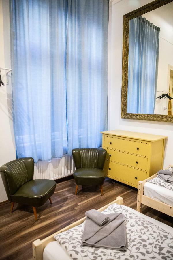 Very Apartment- 2 Bedrooms And 2 Bathrooms * Budapest