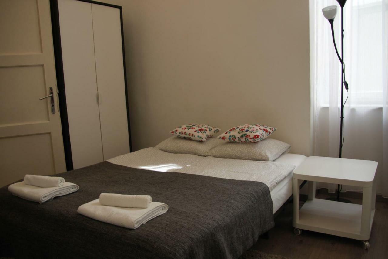 Duna Szecsi Apartment