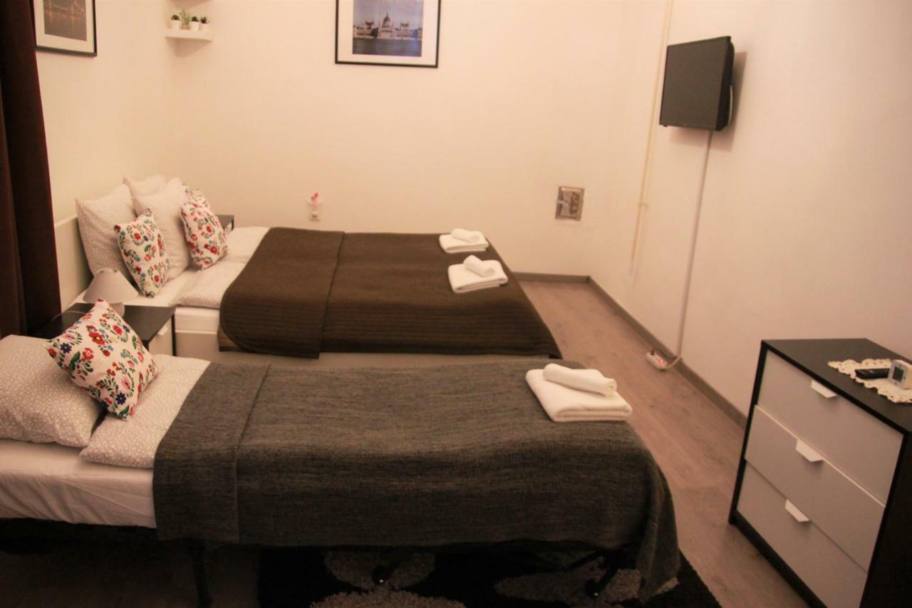 Duna Szecsi Apartment *