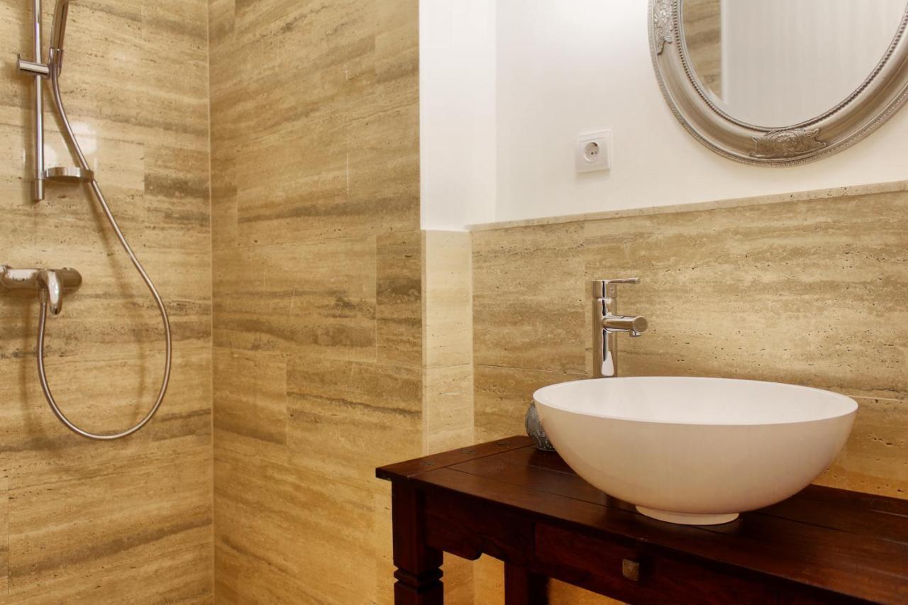 4br , 3bhr With Ac At The Opera Apartamento