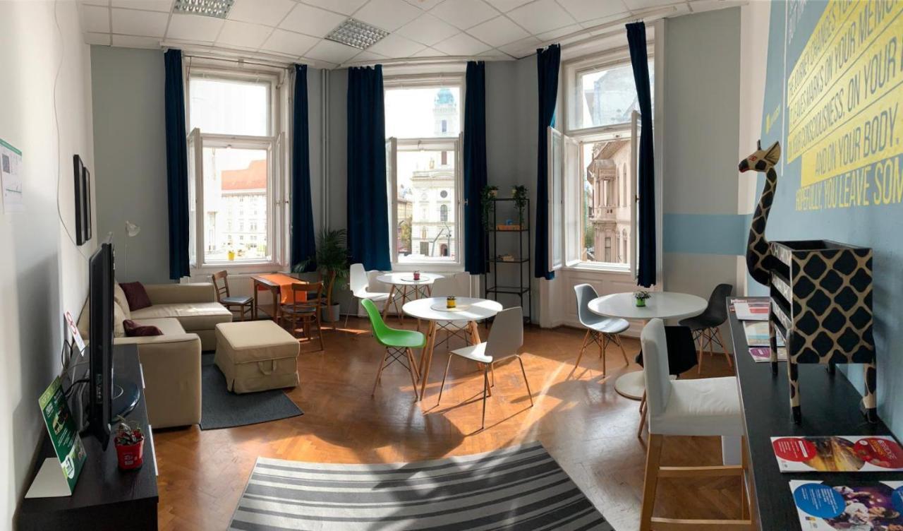 2b Hostel&rooms *